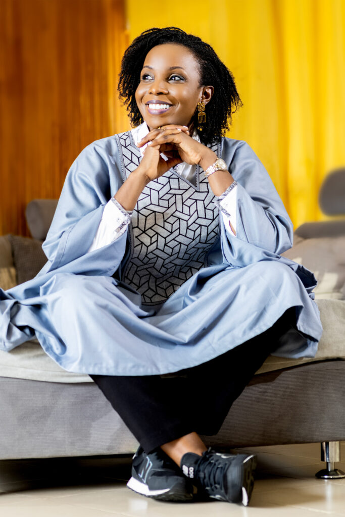 EUNICE TELHORO PROMOTRICE DU PROJET - EDUQUER SON ENFANT.