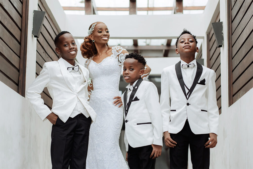 Nadine et Alain - Civil Wedding - Religious Wedding - Benediction Nuptiale - Black and White Photography - Traditional African Wedding - Mariage Traditionnel Africain - Cultural Heritage - Héritage Culturel