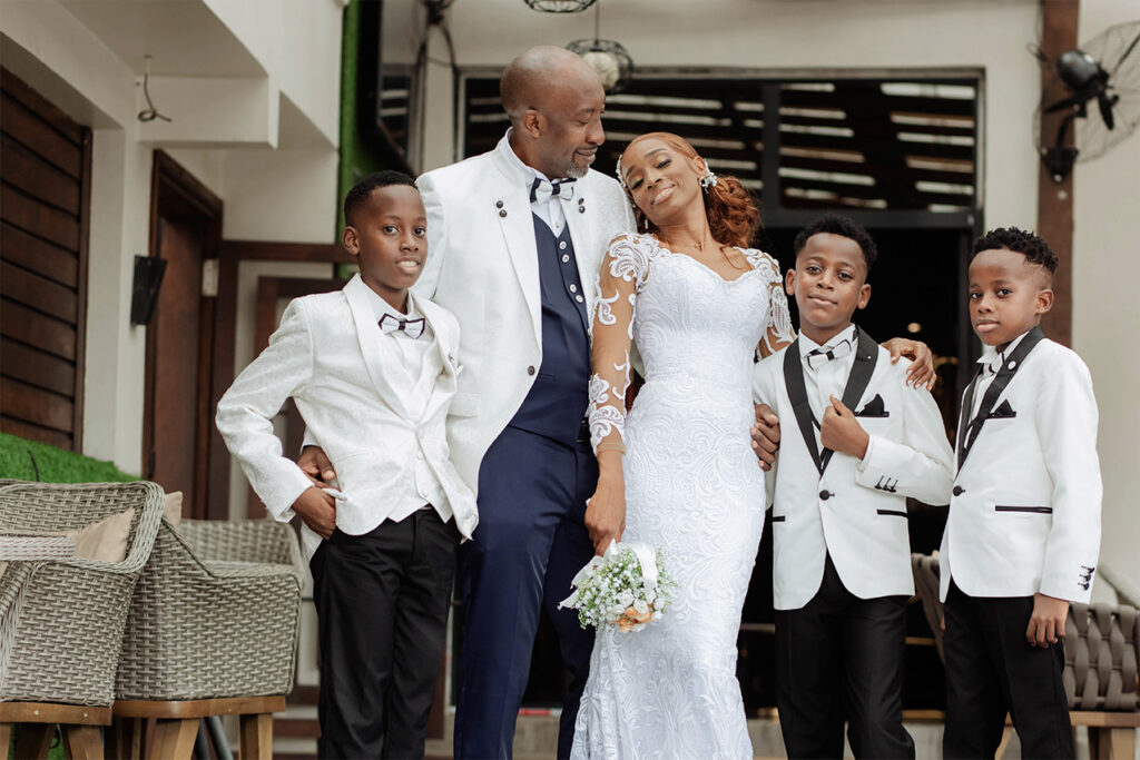 Nadine et Alain - Civil Wedding - Religious Wedding - Benediction Nuptiale - Black and White Photography - Traditional African Wedding - Mariage Traditionnel Africain - Cultural Heritage - Héritage Culturel